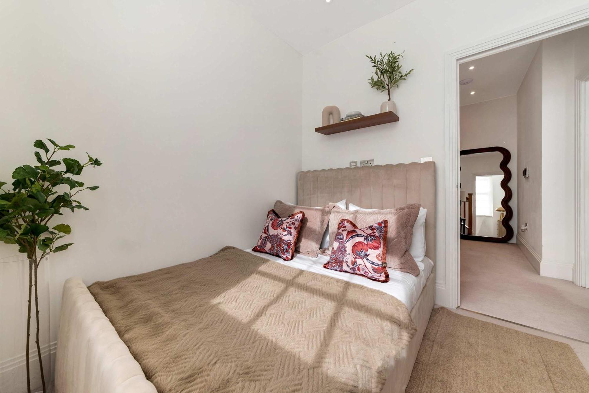 Madestays Premium Knightsbridge Townhouse Londra