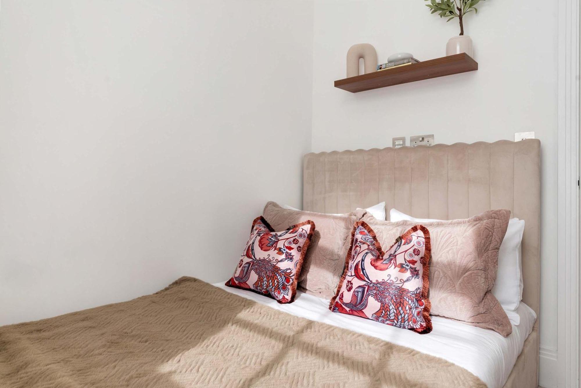 Madestays Premium Knightsbridge Townhouse * Londra