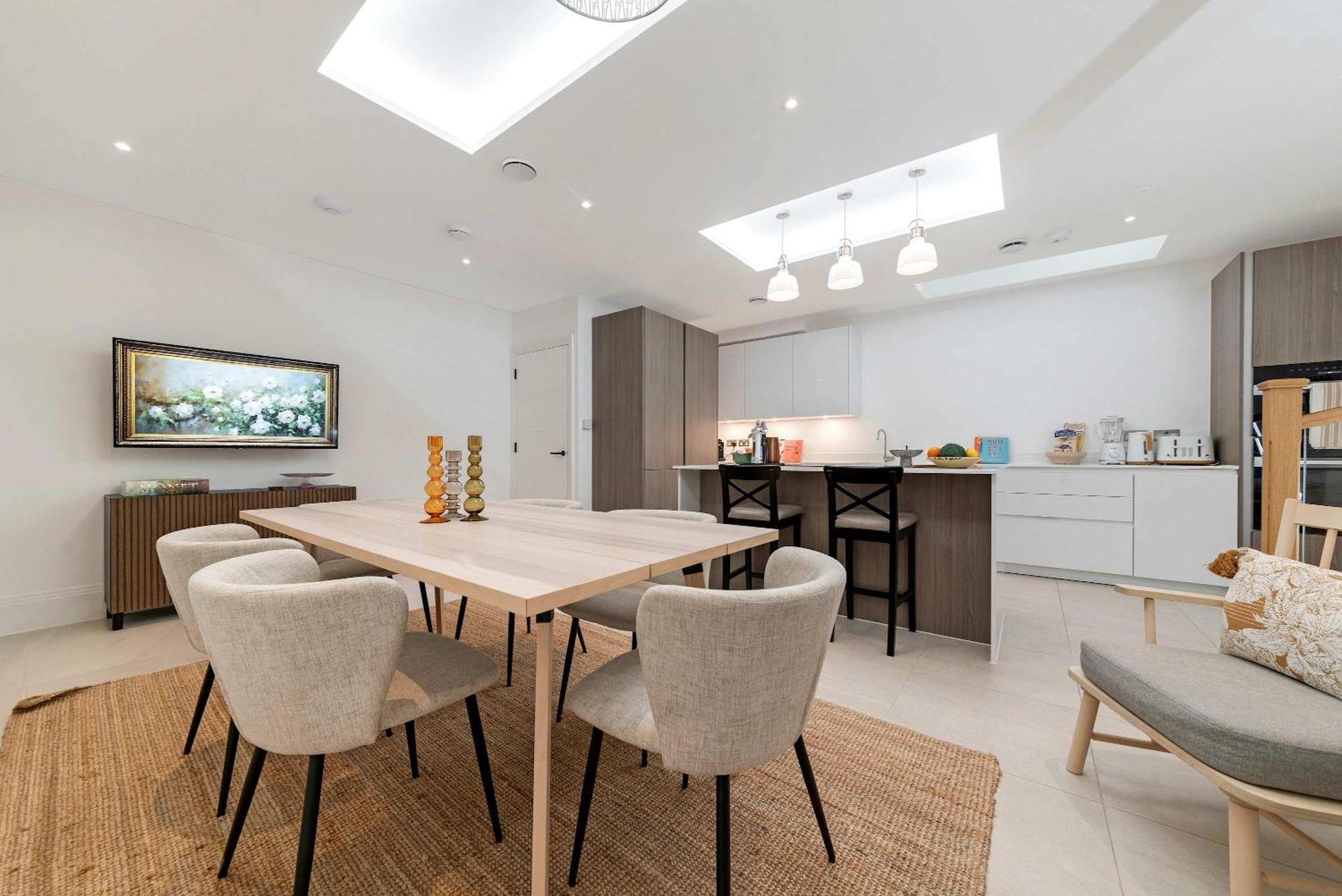 Madestays Premium Knightsbridge Townhouse Londra